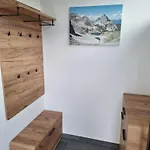 Summit View アパート オーバーパーファス