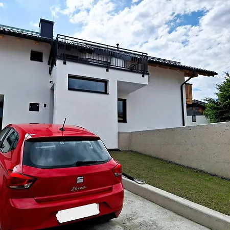 Apartment Summit View *