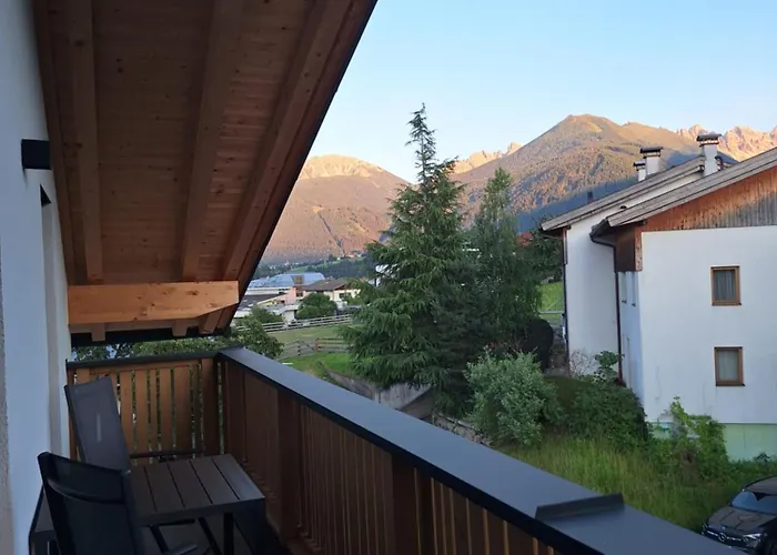 Summit View Apartment